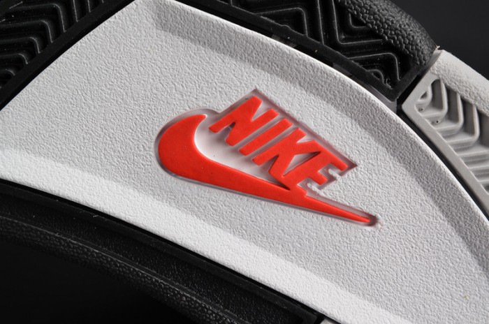 Air Jordan 4 OG "White Cement"  840606-192