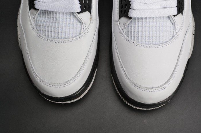 Air Jordan 4 OG "White Cement"  840606-192