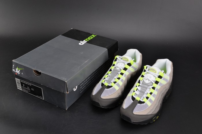 Nike mens Court Vapor RF x Air Max 95 "Neon" black 554970-071