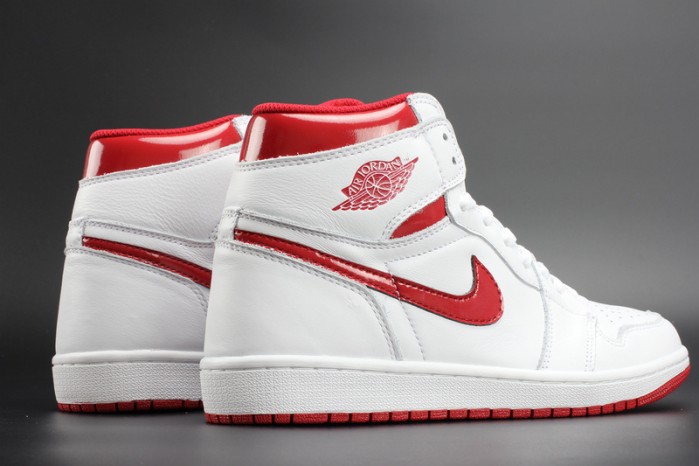 AIR JORDAN 1 RETRO HIGH OG "METALLIC RED" mens 555088-103