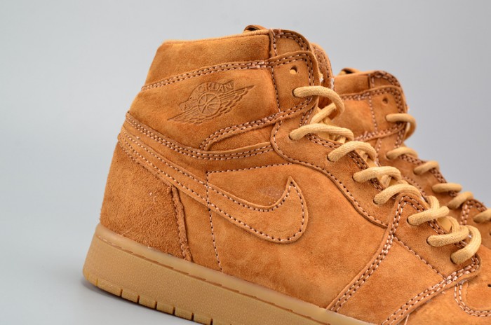 Air Jordan 1 Retro High OG "Wheat"  Golden Harvest/Elemental Gold 555088-710